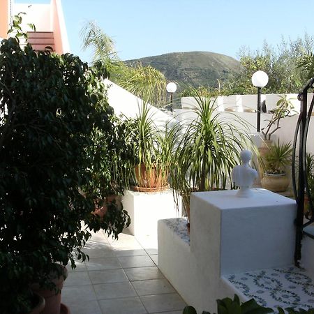 Villa Vista Mare Mela Lipari  Extérieur photo