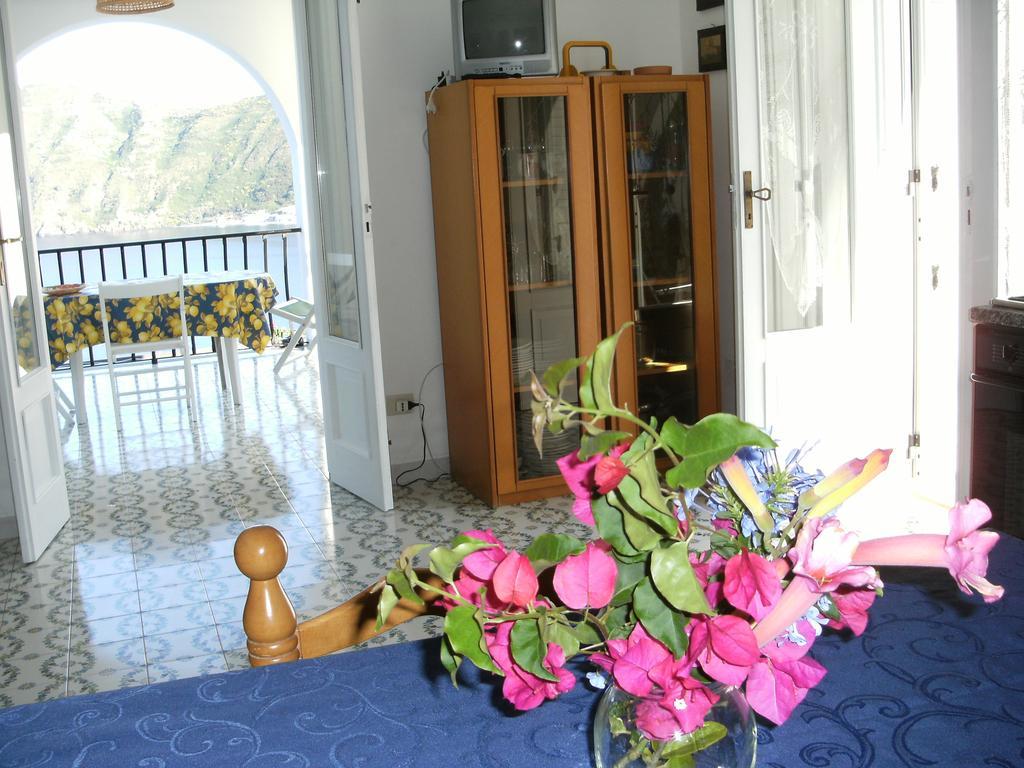 Villa Vista Mare Mela Lipari  Extérieur photo