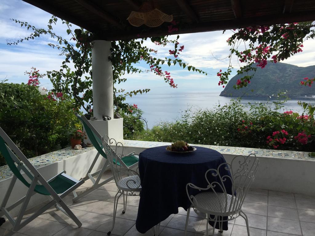 Villa Vista Mare Mela Lipari  Extérieur photo