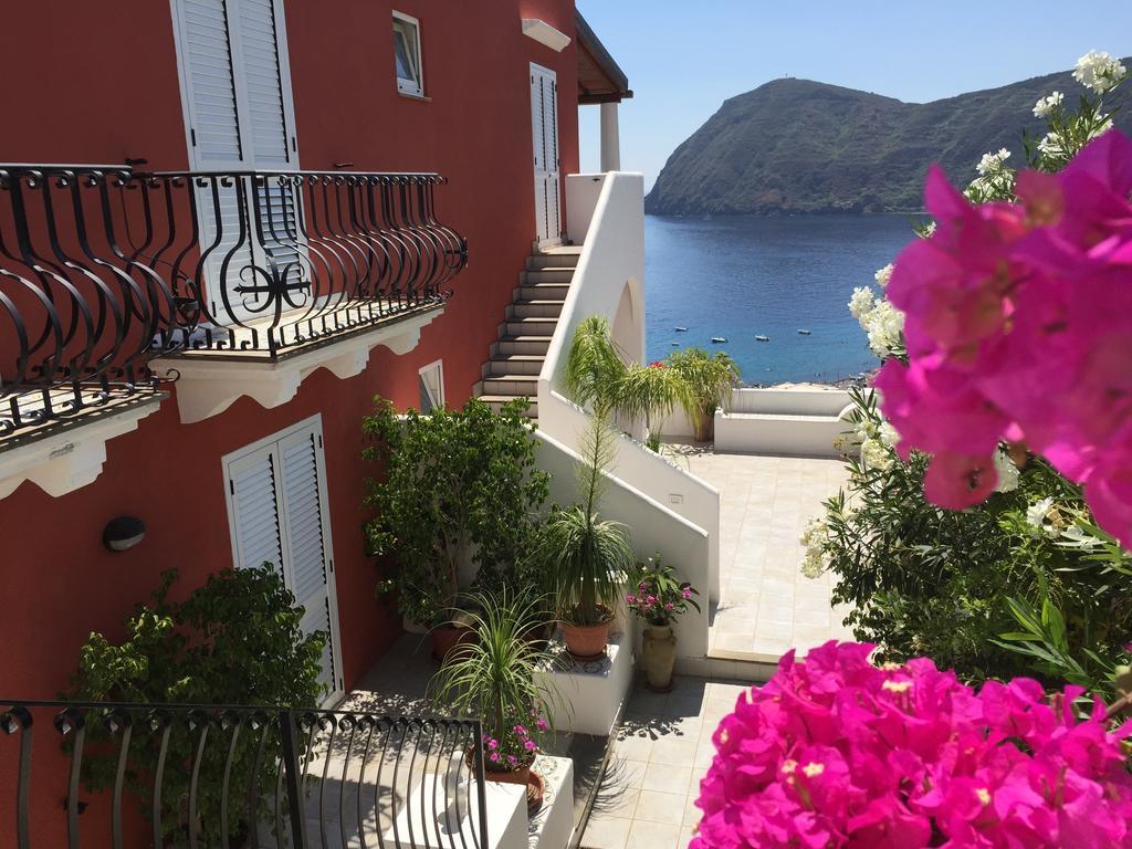 Villa Vista Mare Mela Lipari  Extérieur photo