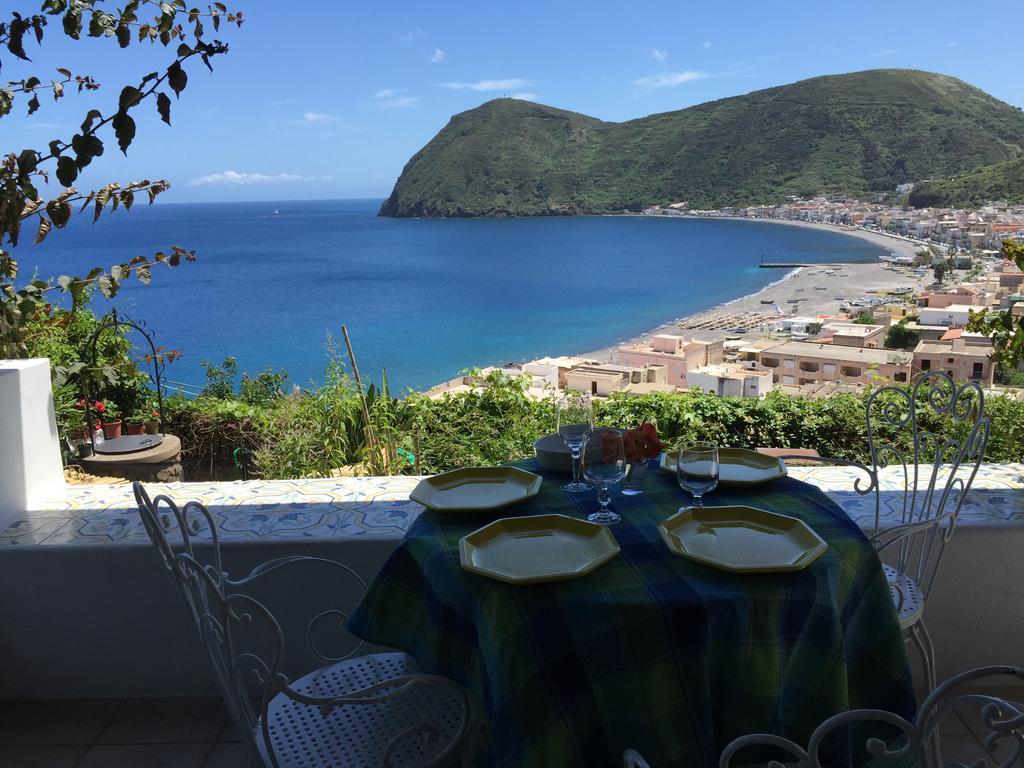 Villa Vista Mare Mela Lipari  Extérieur photo