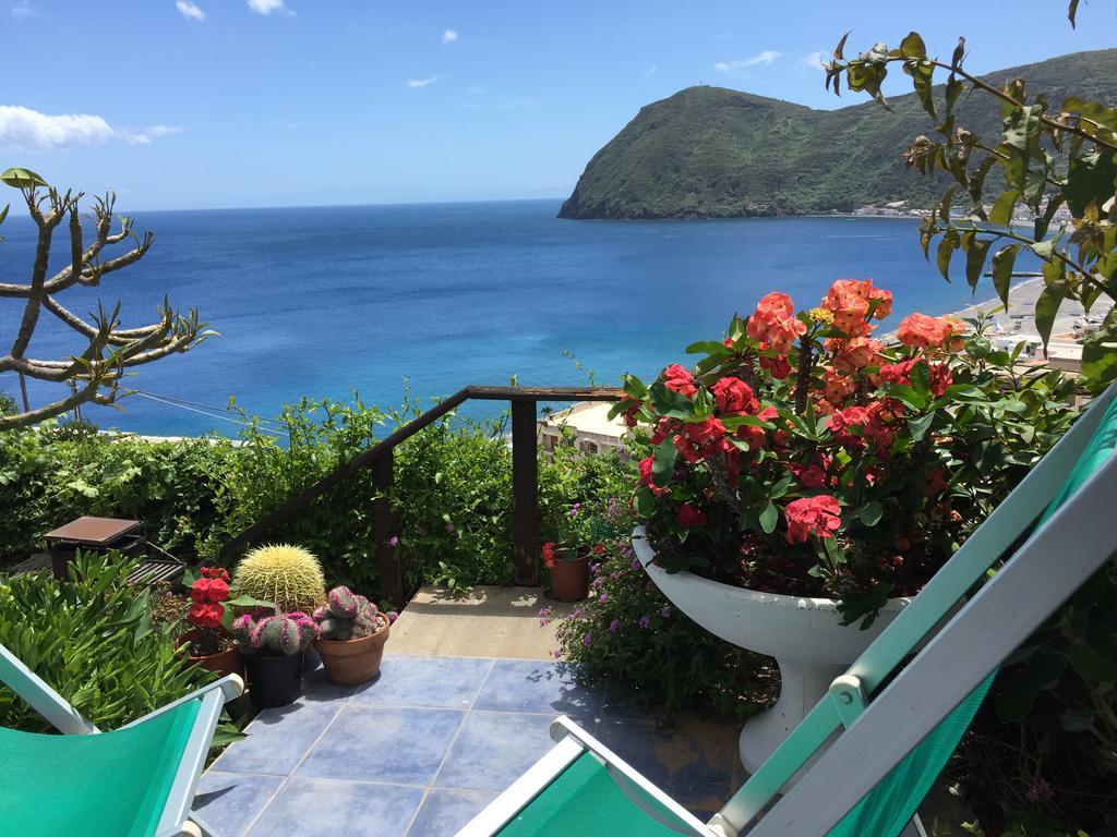Villa Vista Mare Mela Lipari  Extérieur photo