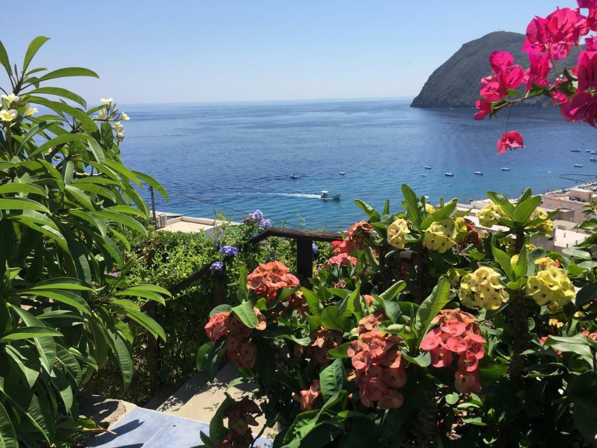 Villa Vista Mare Mela Lipari  Extérieur photo