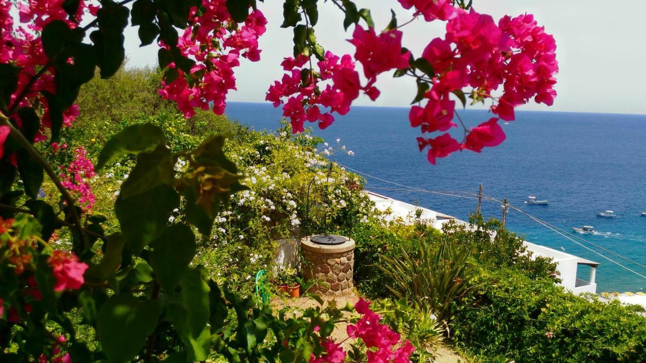 Villa Vista Mare Mela Lipari  Extérieur photo