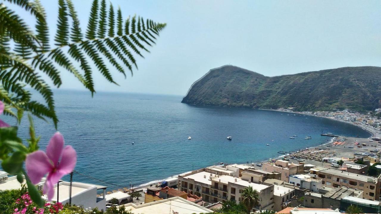 Villa Vista Mare Mela Lipari  Extérieur photo