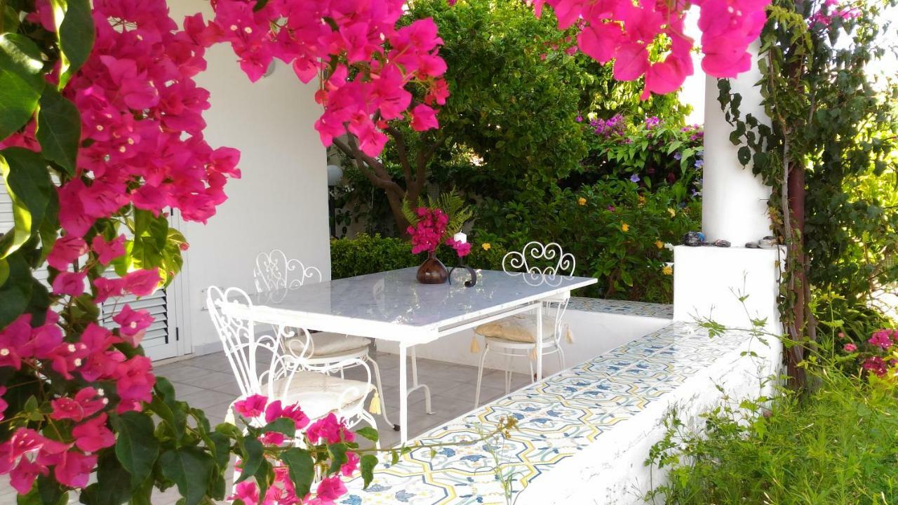 Villa Vista Mare Mela Lipari  Extérieur photo