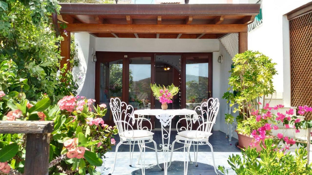 Villa Vista Mare Mela Lipari  Extérieur photo